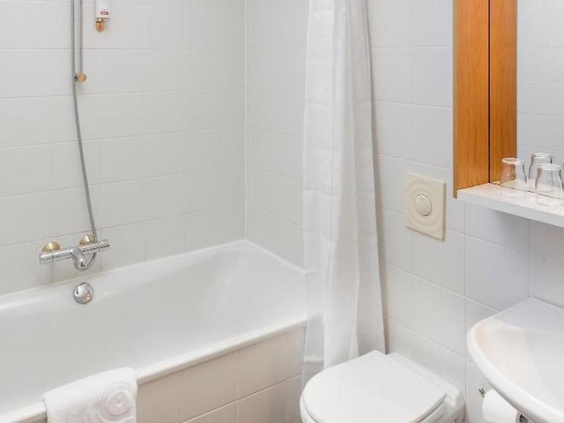 35C231CD077238602ADE484ABDCBBEB7