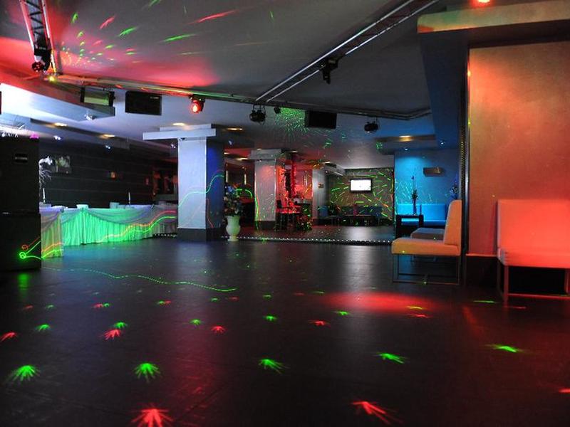 24C52A39C8AD88BF477688B435F363AB