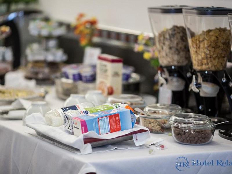 A96ADF50A5D69C0BCE9D4402430D8BEE