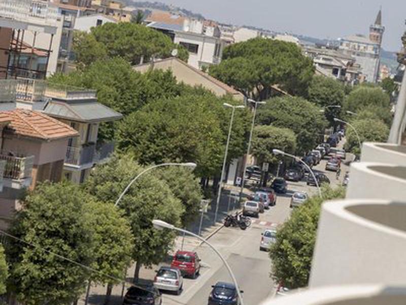 91435BDF8CF528EE4ED1B6202AFE10E0