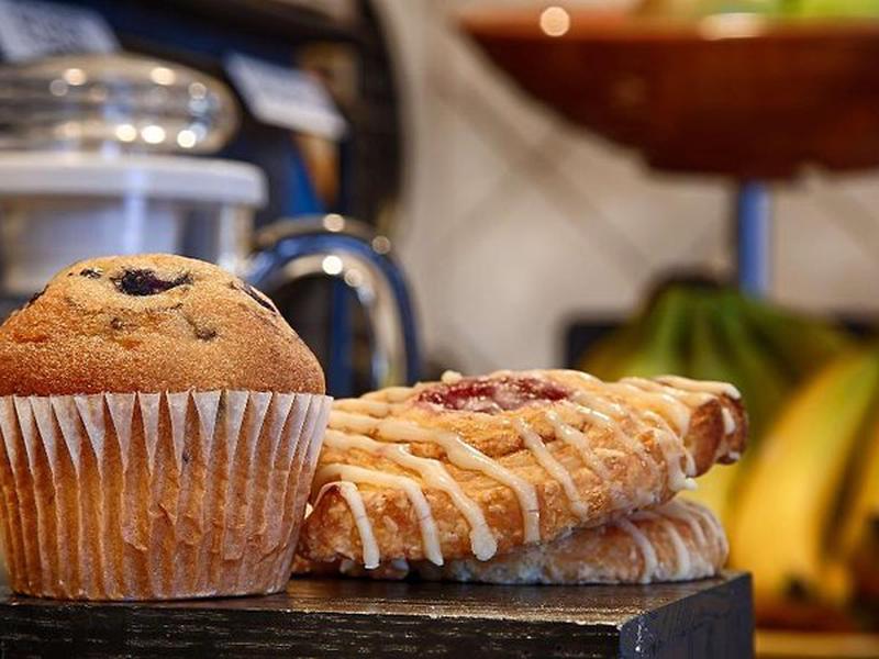 7F8041CAA061D74253D82061BA533D4A