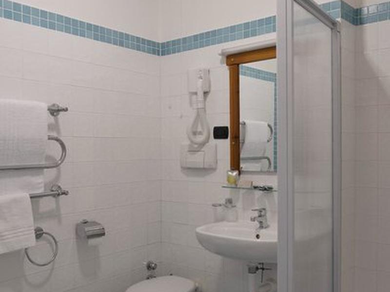 74F0B6ED942E3A3742E9152DE53D7810