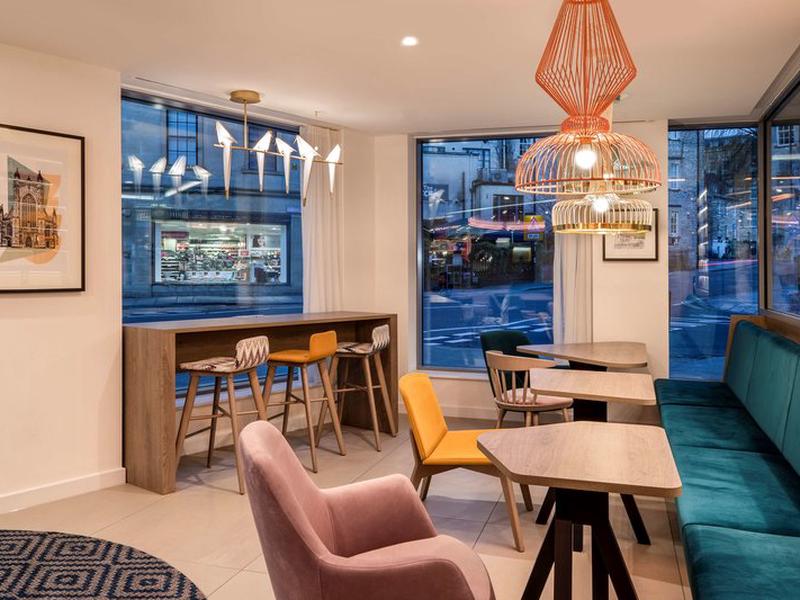 B5EF5549A2817CC63A0CF79FF0754228