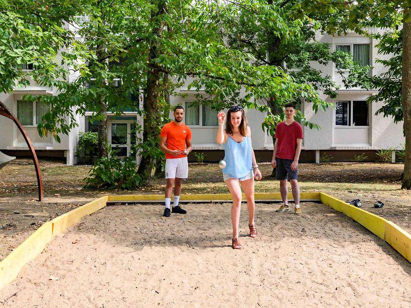 F6A95E611EFAC02BD66BE07181B97FF3