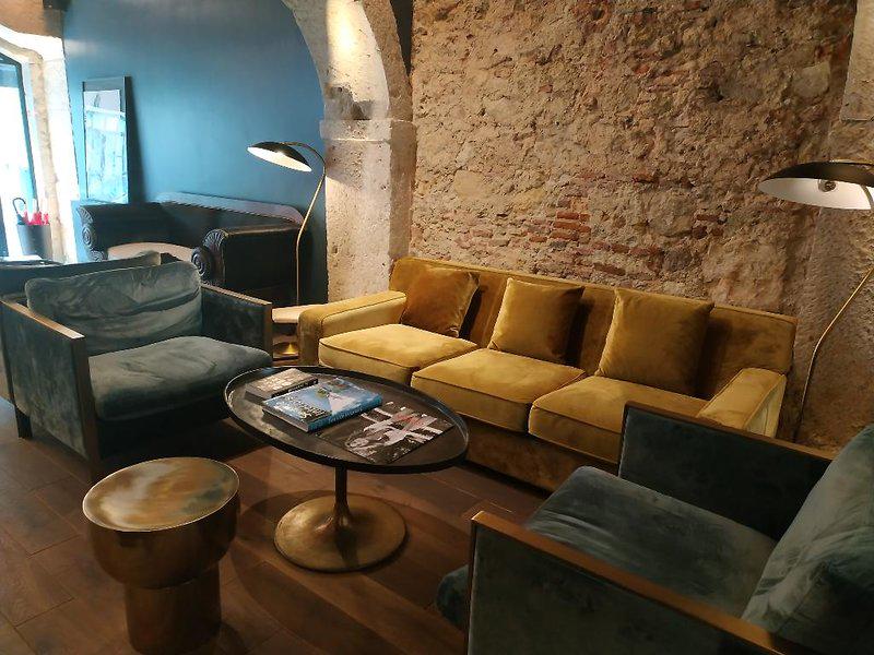 8123A055BFE8696BA150E572EEB257CA