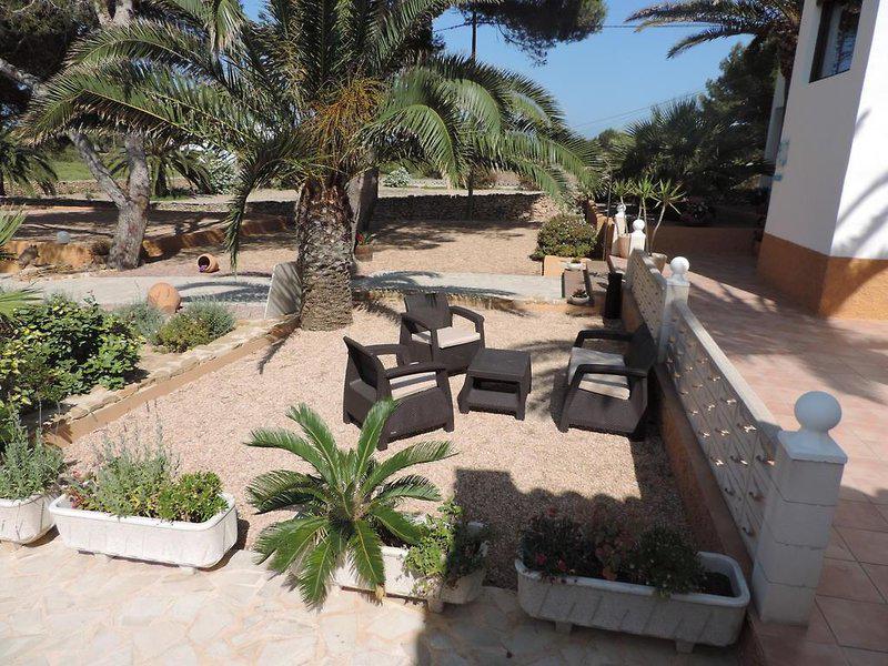 D4CE839439A09F5F3D08E9510BDA3E5C