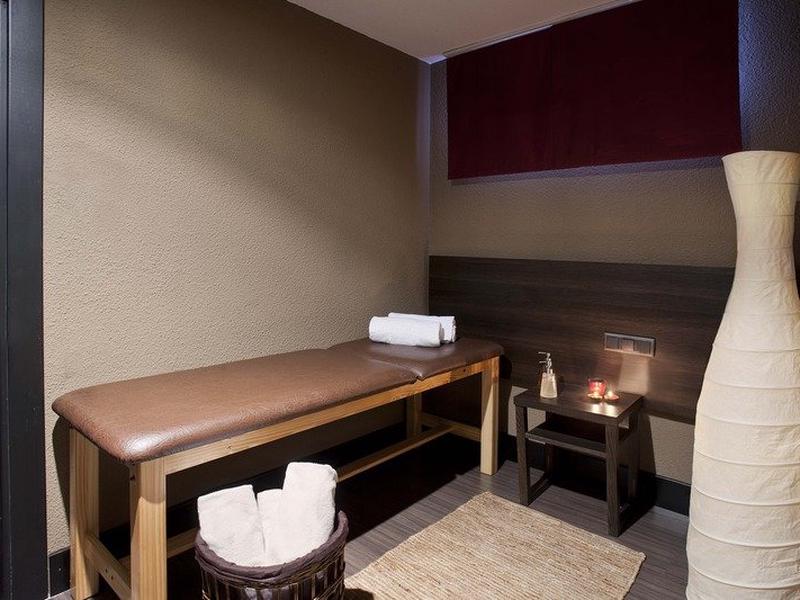 B941B718FC6CEC54DA24B2104FB8BE7E