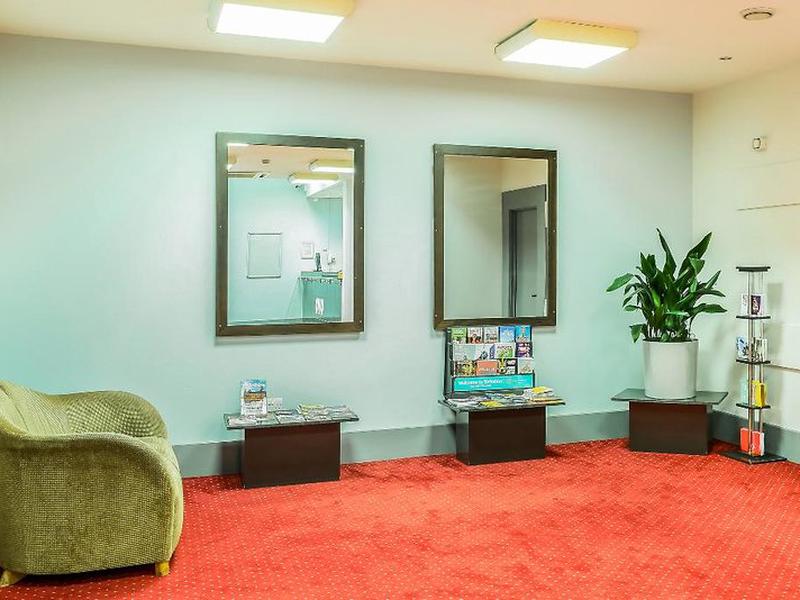 FD72E80461815D6359BF0D2F7E78F96A