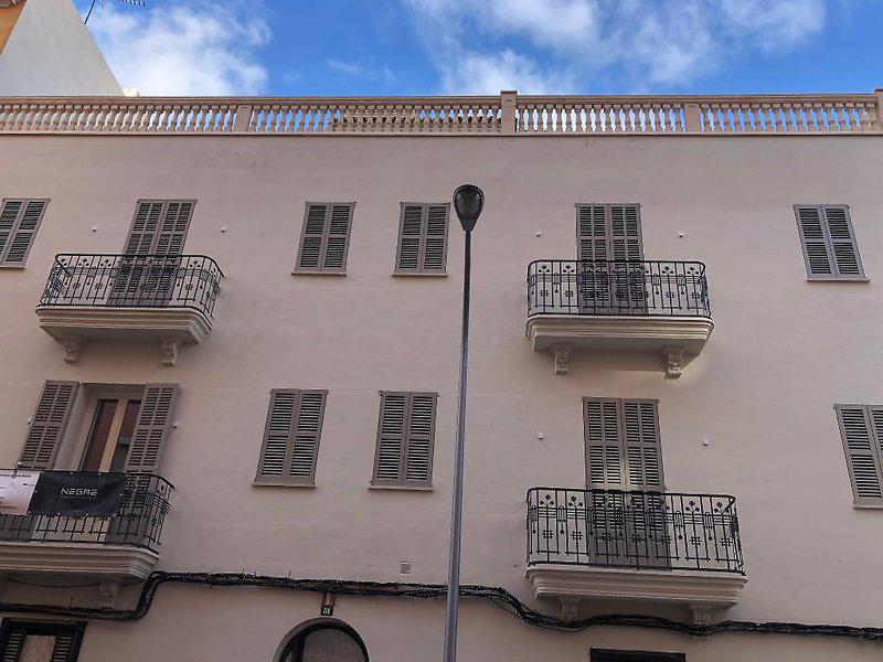 EE7C24329913E0F3B5F37070D4649D25