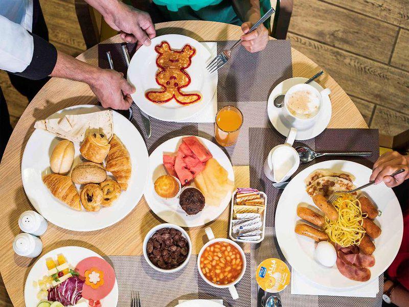 EE4DEC9236C3AF0640D95833D3824E3F