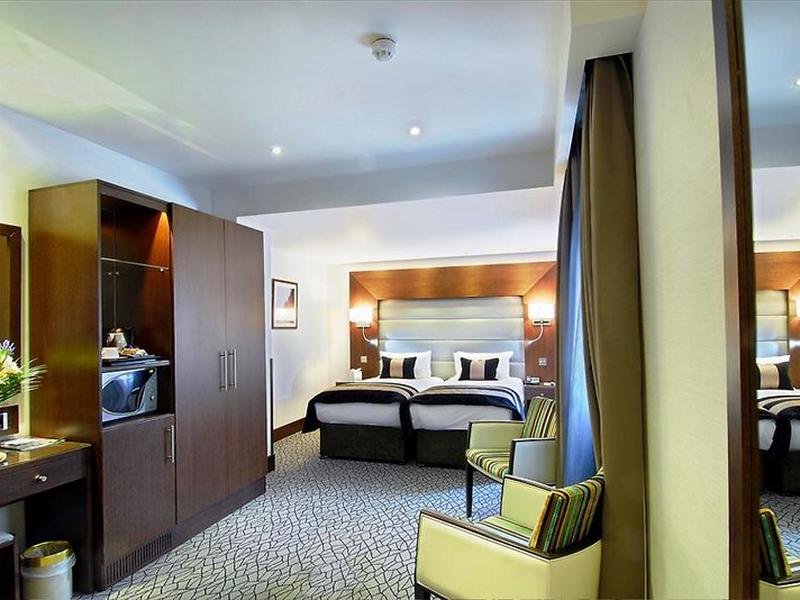 F2DDF14B7A66A65BC0C53073A3028C4C