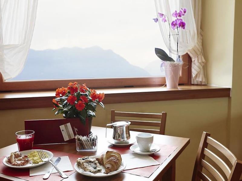 21FB0D80787C6A52A4BAC6A3253B4CDC