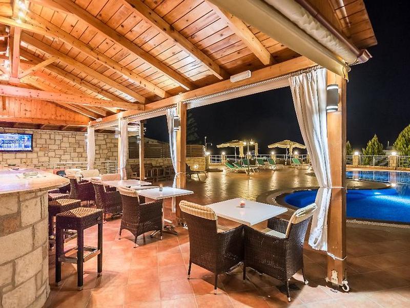 B7120738A81C221EB53EA52BF3FC1B3C