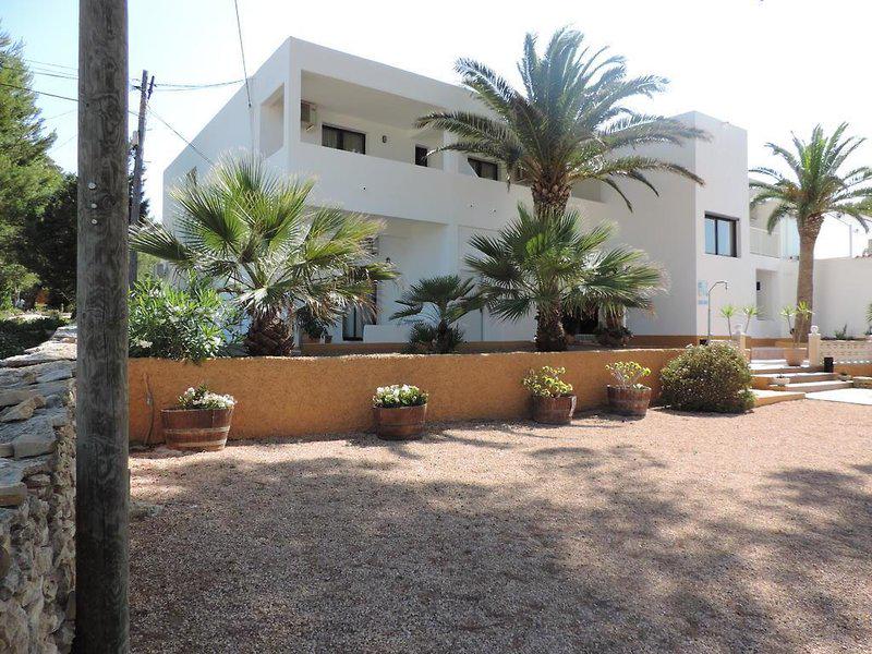 75A9DC71ACDD8FF5357EAC8E9D35A3A0