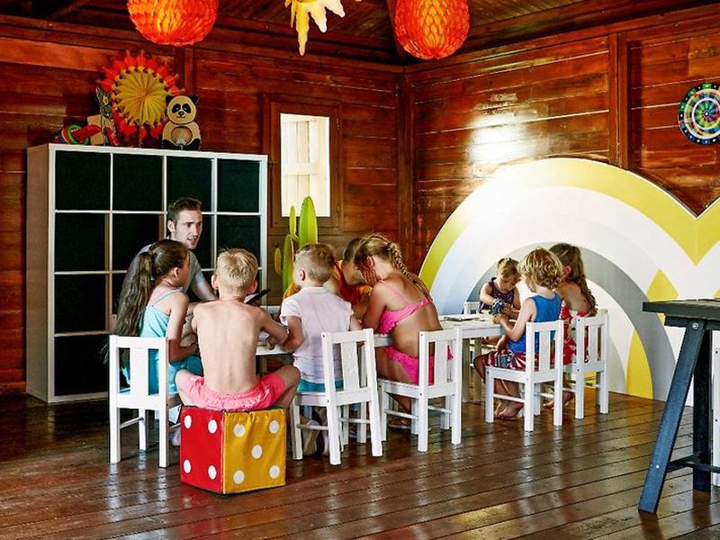 A7B213B28AAB1E9C4FAD7925728EF35E