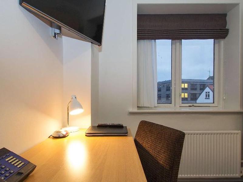 00FFFF1DA122149009BCCB8AF5AB4151