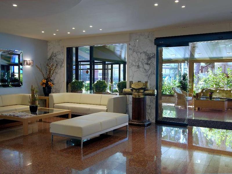 925A6CD13C3653439F454D3F0C30B062