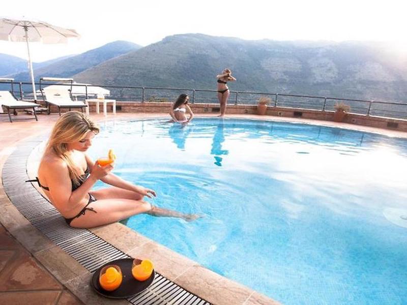 996C49D30E775D3417D898AE27C1DE2C