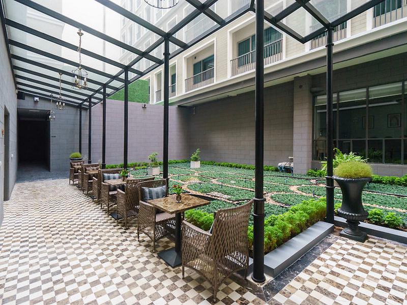 AA0DFD927523E56B3962176EECB1049F