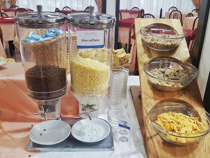 4E0EE24A54E9276E5836EC032A0896AF