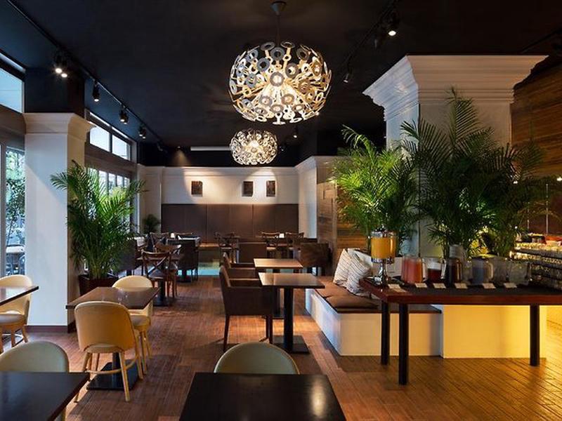 4EEEC289B6D5E85EE6F6A8AB3BCA13C7