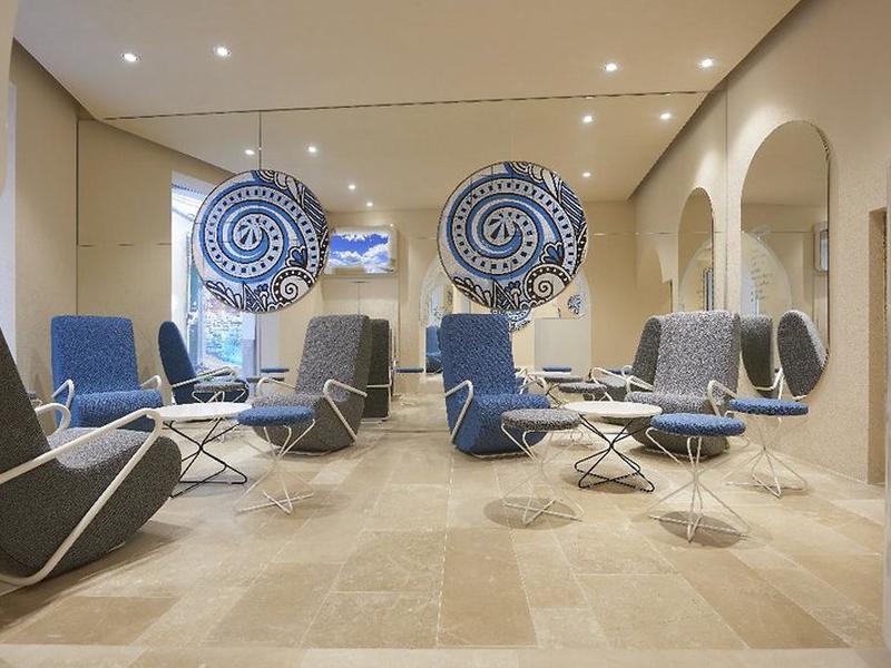 46E9FCFAD28CF44CD1DC540B699C043C