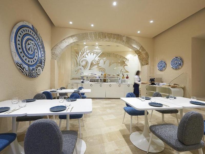 61FB40F1EB8993DDE83E011BFBD7D3A1