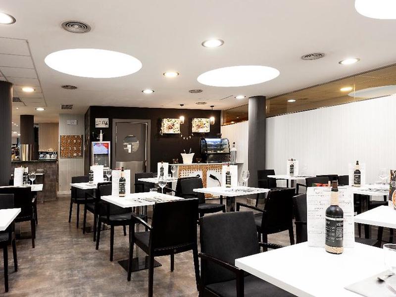 D294A941B015AB41DCCF451D3F2AEA02