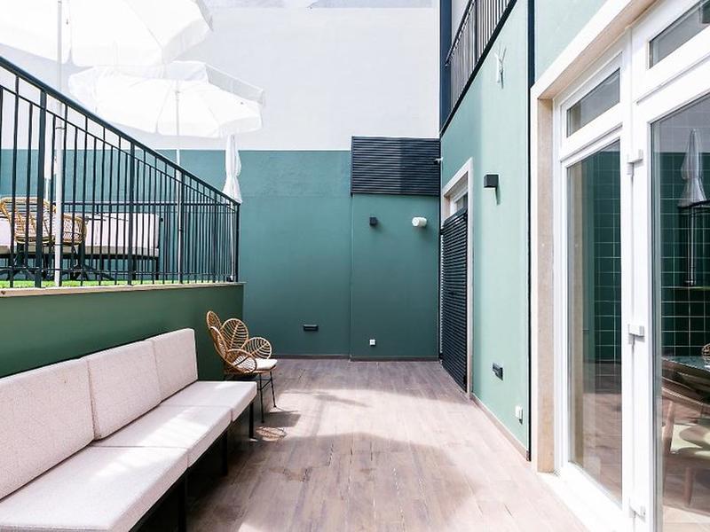 6A80AA1AEEC1BF13EB2E2F2312146964