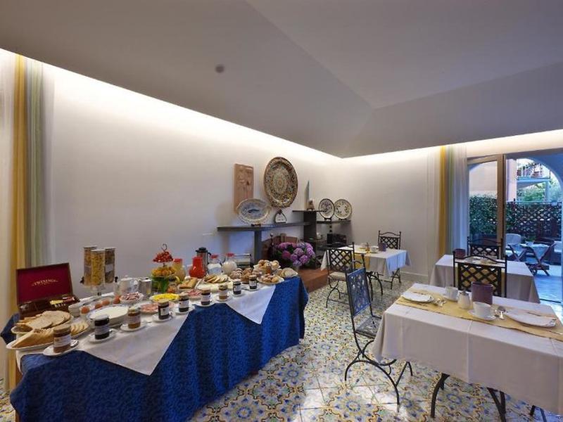 F6F9B8E1A2A459F2E48E25596FA10D8E