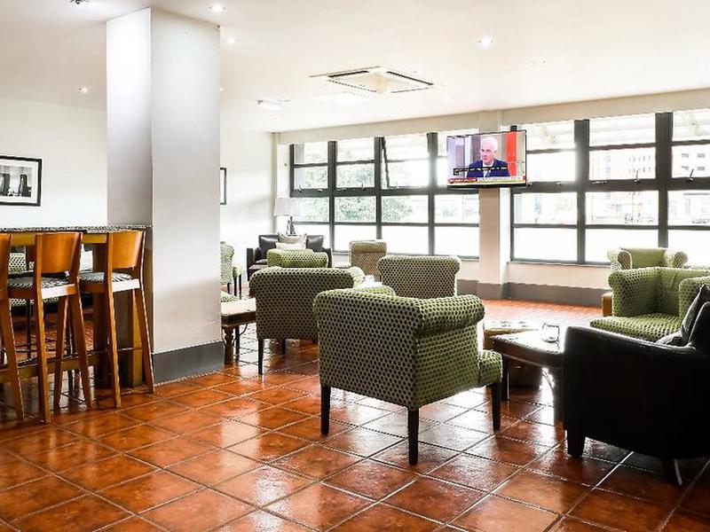 7B98B96B563DE7E0E6DB595BB8B70E22