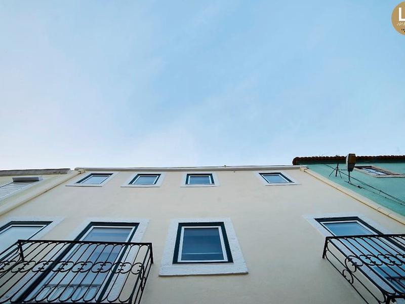 15DE0E571AC174B75FAE69B190EB786C