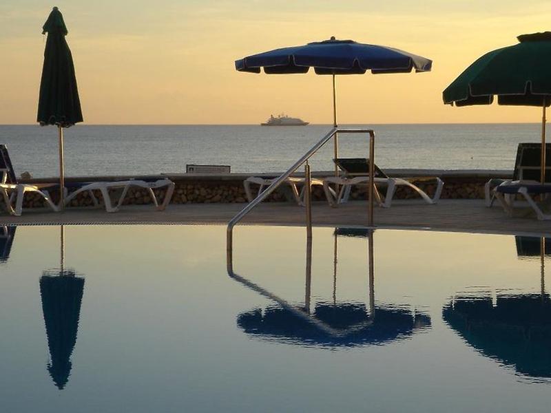 2922936B3F8E141C3B7AEF9B9F17A859