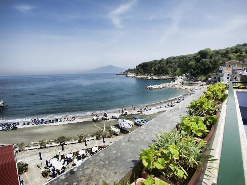 055A33AAD8D608F717459515772A14E1