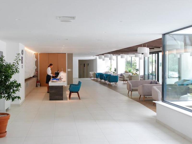 92A51AF419CA821CC8F215EAA8A8C0BD