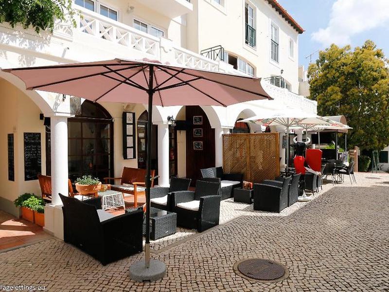 225646733F8A9C958CD07055B1AA2ED3