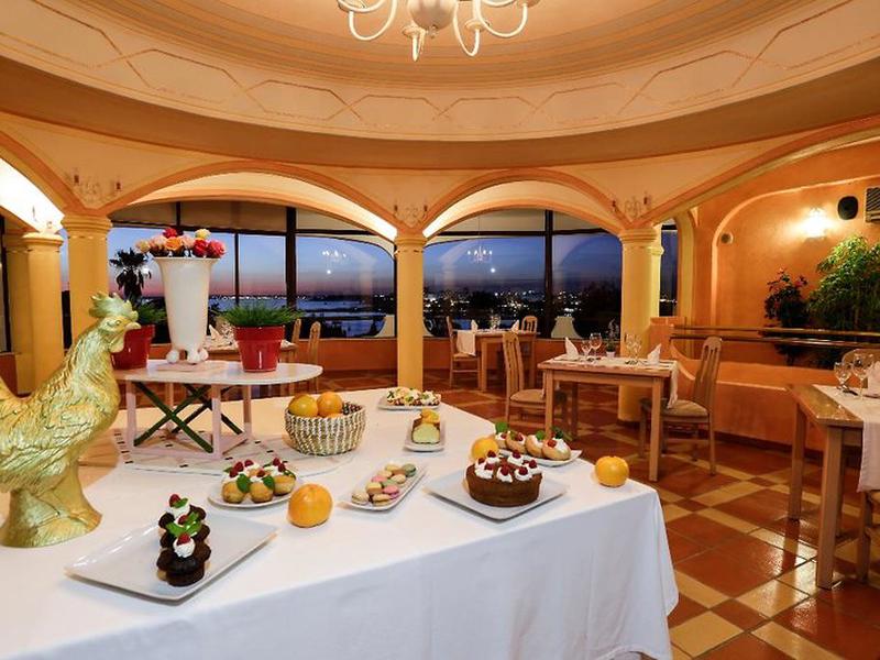 15A125E0B1399A30C6B0FEDA95156928