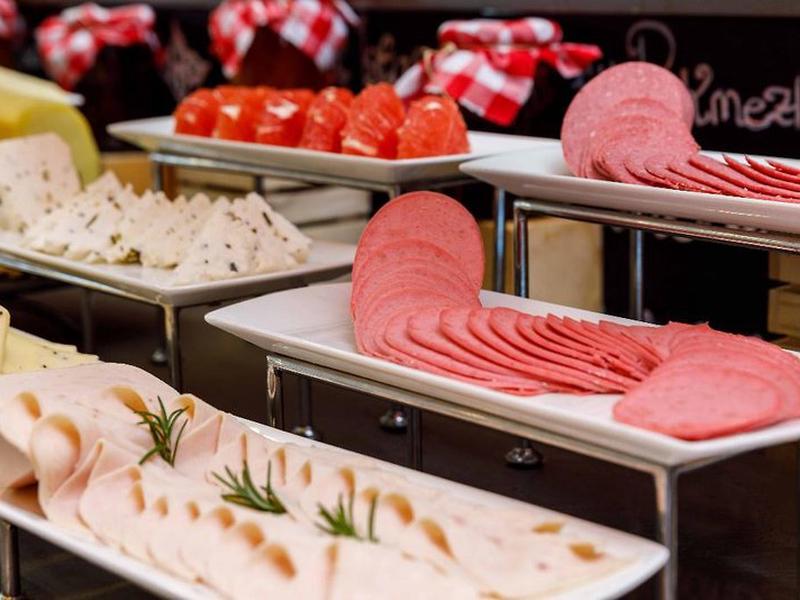 8D4403848A94D0F145F82137205E0543