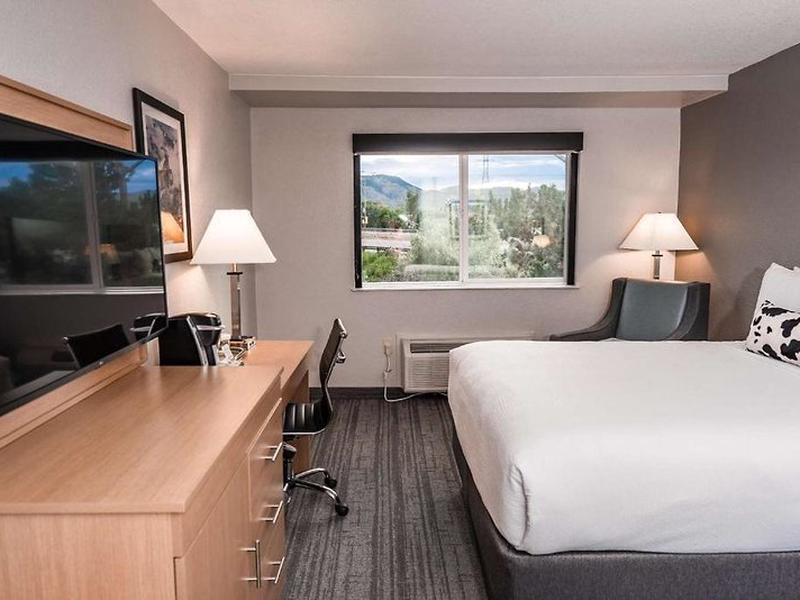 FF1BA1EF633A87A572553C8EB2D2C105