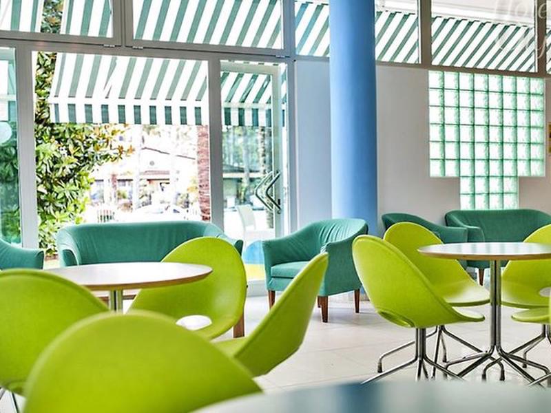 C20814F3D24E942C9A5E91D667461828