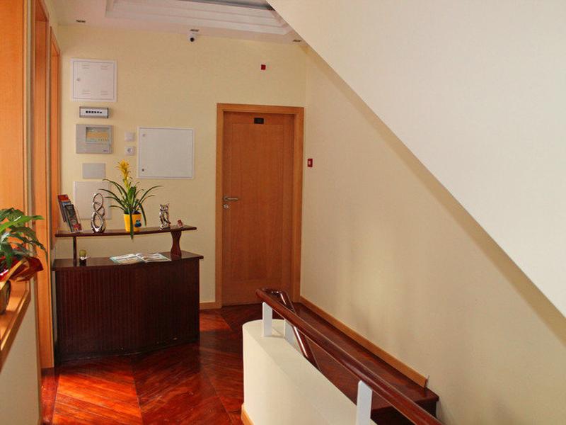 6E8E199D54B35F61D8EB653C29A3BD7A