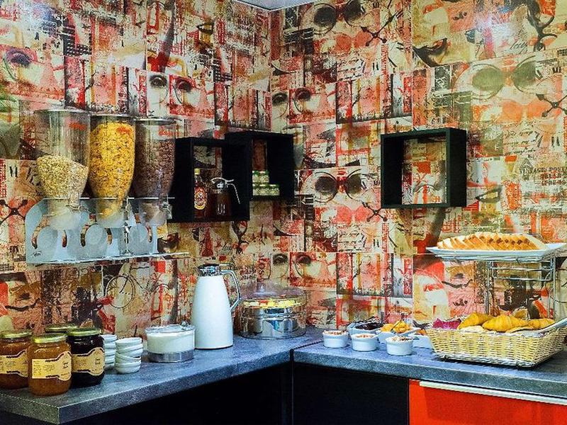 A15BF1C483CBF7976AD8A93729D0643F