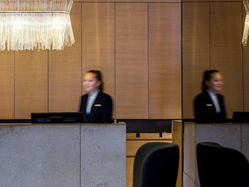 A18A734C9A8C28FFC4327D769C78A947