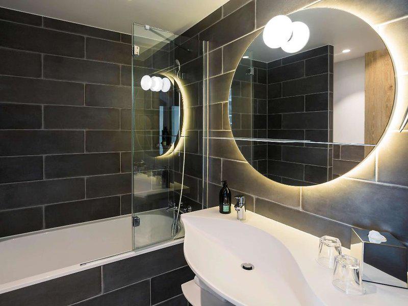 A435DAFF31C7C6A3B960F1E36DA2792E