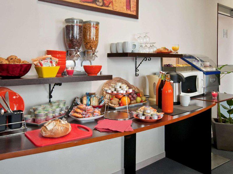 5ACEA96EFD4CC797A3D1F27B55D9919E