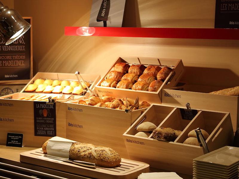 76841D5F75F8049494EF6D700C04EBDA