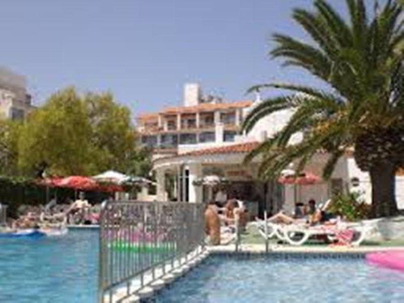 CE7B57A940D49AD09968434E9D035572