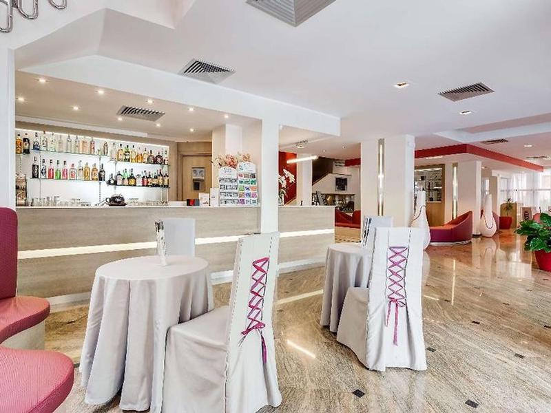 5DF71D42AB73C51A55F37B5D33C1B1A6