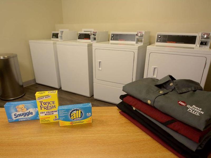 D0FC5AB064B3DCBC4B1A36FF0978A502