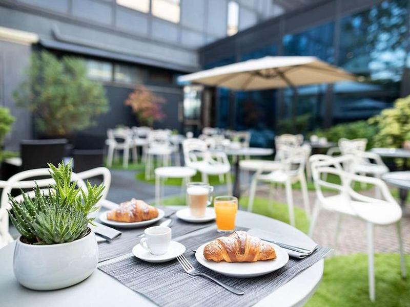 012E49D9D7A1AA6F6265B09CD8E4982A